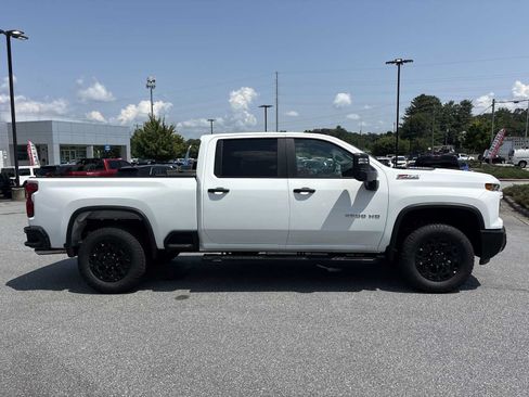 New 2026 Chevrolet Silverado 2500 Custom w/ Custom Value Package AWD/4WD image 5