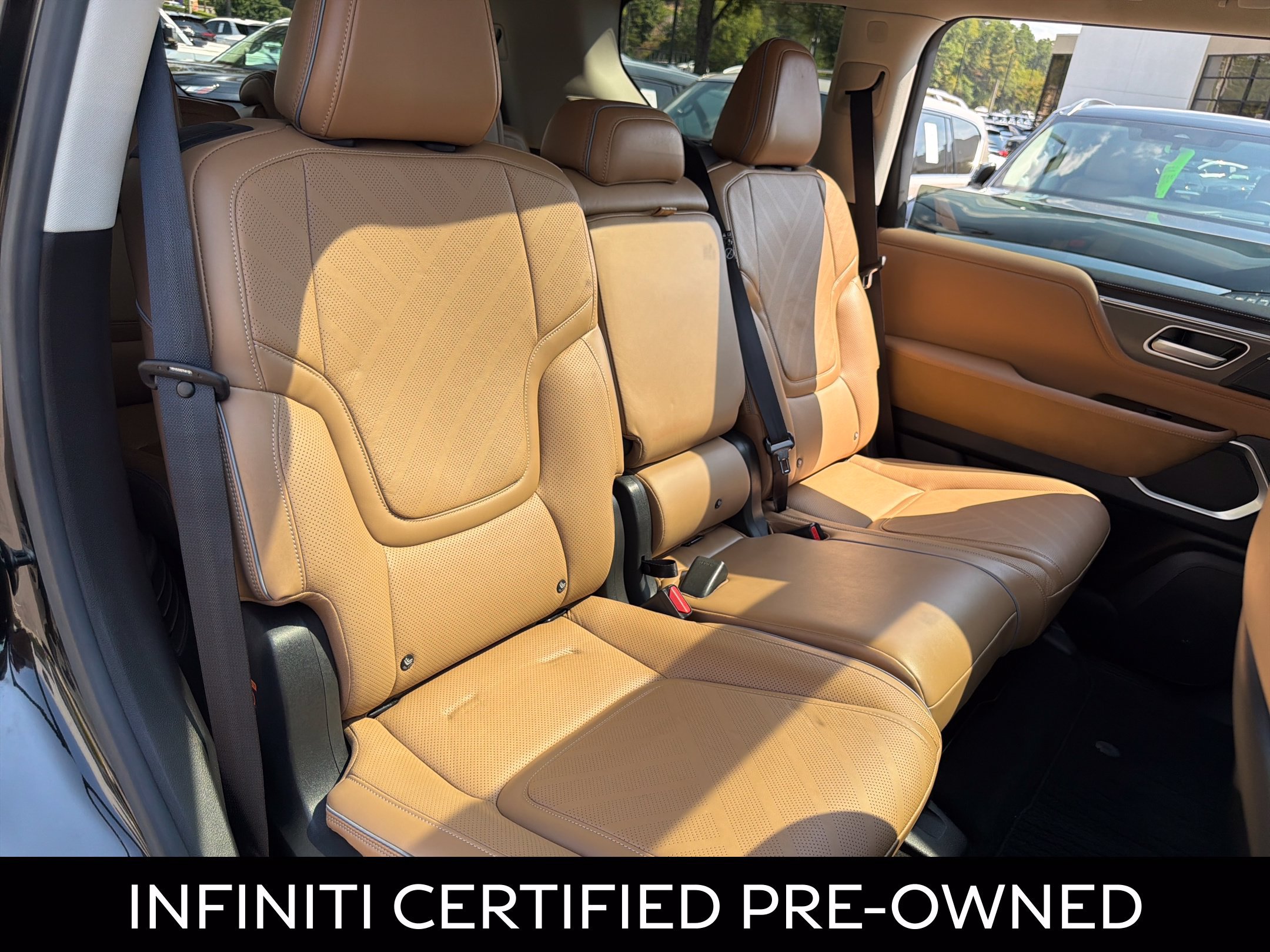 Certified 2025 INFINITI QX80 Luxe RWD image 37