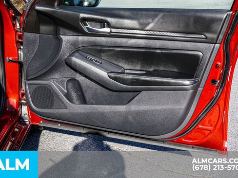 Used 2025 Nissan Altima 2.5 SV FWD image 50
