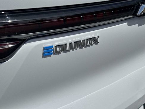 Used 2024 Chevrolet Equinox EV LT FWD image 11