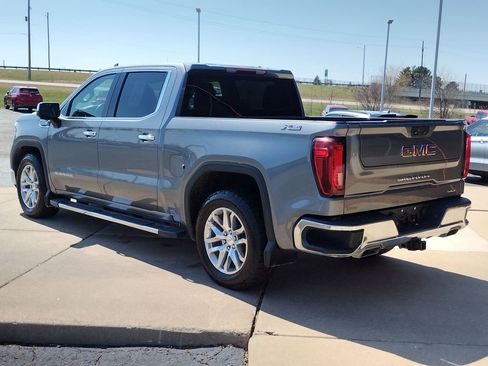 Used 2022 GMC Sierra 1500 SLT AWD/4WD image 17