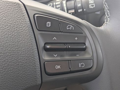 New 2025 Hyundai Venue SEL image 25