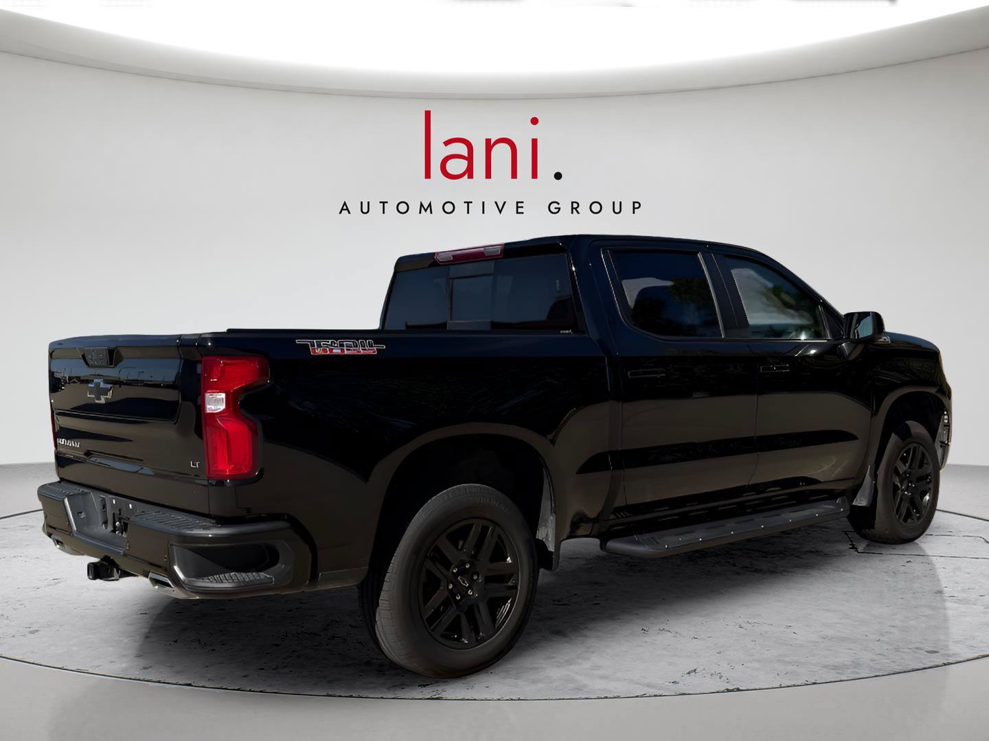 Used 2024 Chevrolet Silverado 1500 LT Trail Boss w/ LT Trail Boss Premium Package AWD/4WD image 27