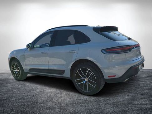 Used 2025 Porsche Macan image 6