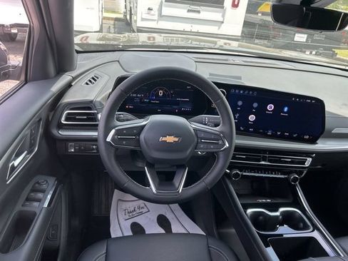 New 2026 Chevrolet Traverse LT FWD image 28