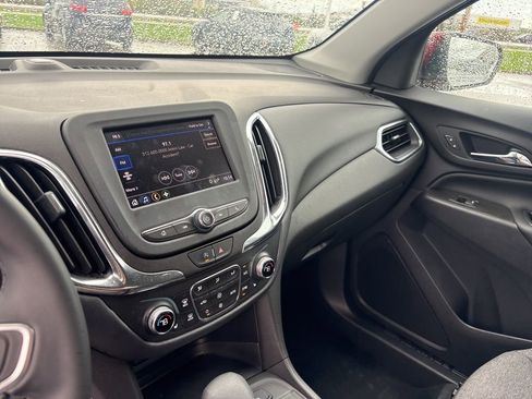 Used 2023 Chevrolet Equinox LT AWD/4WD image 28