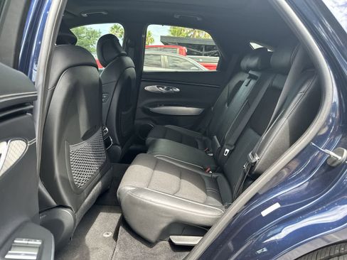 Used 2022 Genesis GV70 2.5T w/ Sport Prestige Package AWD/4WD image 4