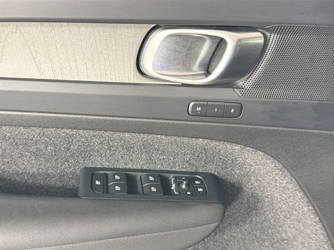 Certified 2023 Volvo XC40 B4 Plus w/ Driver Assist Package image 18