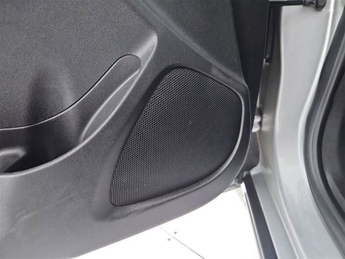 Used 2022 Chevrolet Malibu LT image 30