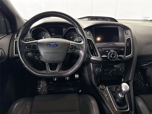 Used 2016 Ford Focus RS AWD/4WD image 27