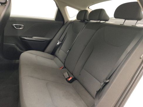 Used 2025 Kia K4 FWD image 18