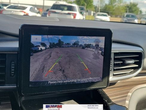 Used 2023 Ford Explorer Limited AWD/4WD image 29