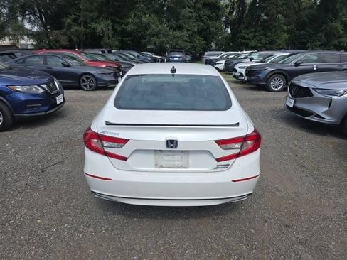 Used 2022 Honda Accord Sport image 3