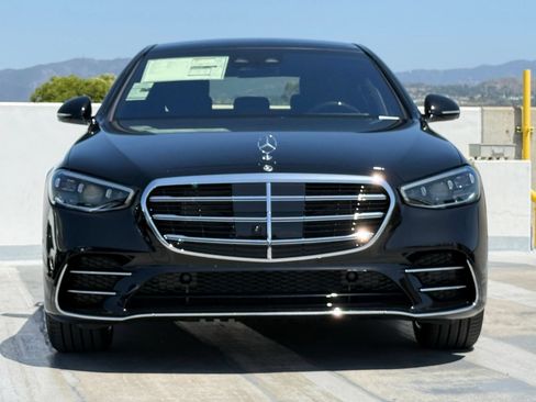 New 2026 Mercedes-Benz S 500 4MATIC image 3