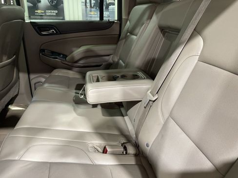Used 2015 GMC Yukon XL SLT w/ Open Road Package AWD/4WD image 13