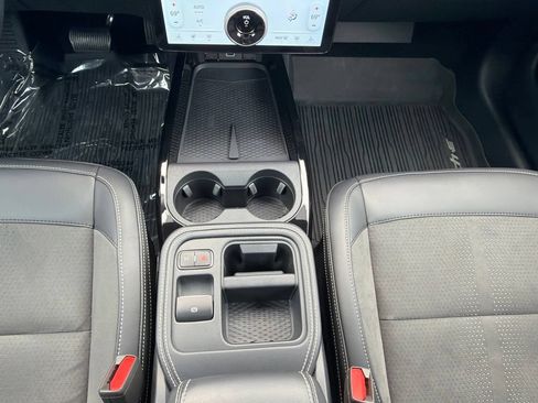 Used 2025 Ford Mustang Mach-E GT AWD/4WD image 31