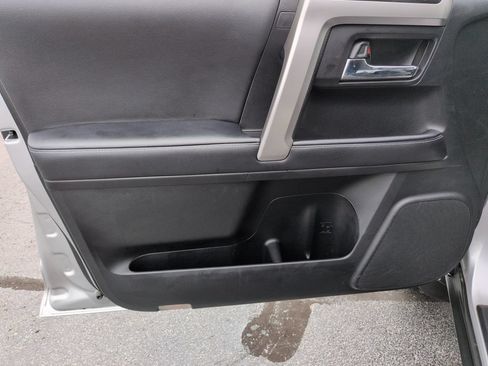 Certified 2023 Toyota 4Runner SR5 AWD/4WD image 10