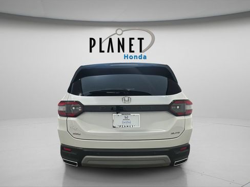 Certified 2024 Honda Pilot Elite image 6