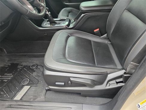 Used 2022 GMC Canyon AT4 image 23