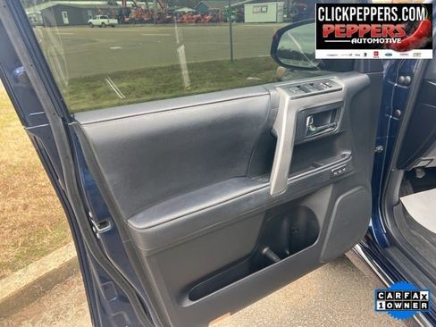 Used 2022 Toyota 4Runner Limited image 11