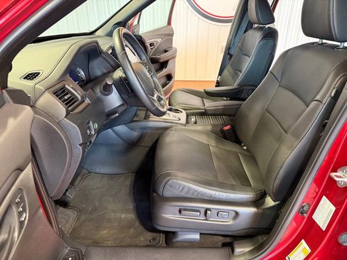 Used 2023 Honda Passport EX-L image 16