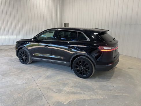 Used 2023 Lincoln Nautilus Reserve w/ Monochromatic Package image 5