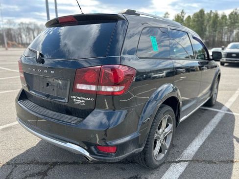 Used 2015 Dodge Journey Crossroad w/ Flexible Seating Group image 4