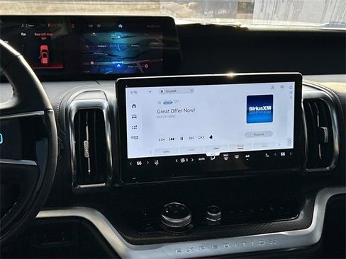 Used 2025 Ford Expedition Platinum w/ Stealth Performance Package image 15