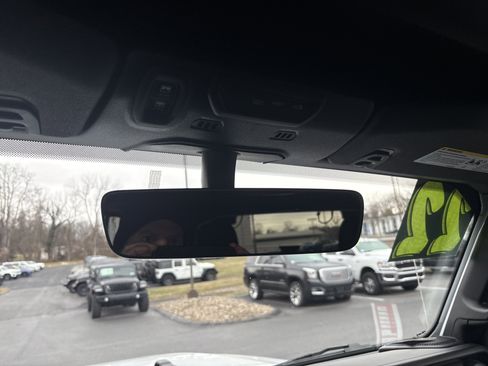 Used 2022 Jeep Wrangler Unlimited Sport w/ Sun And Sound Package image 28