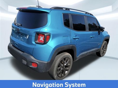 Used 2022 Jeep Renegade Altitude AWD/4WD image 2