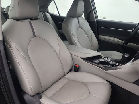 Used 2023 Toyota Camry XSE image 16