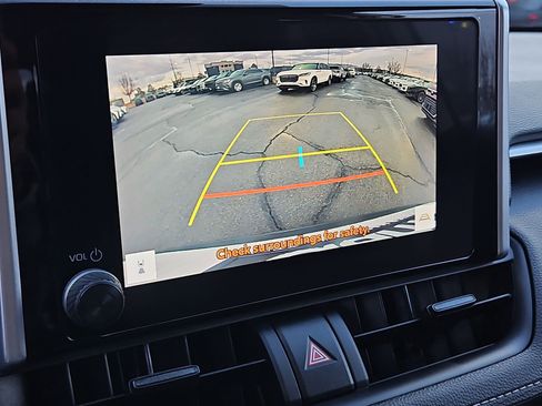 Used 2025 Toyota RAV4 XLE image 26