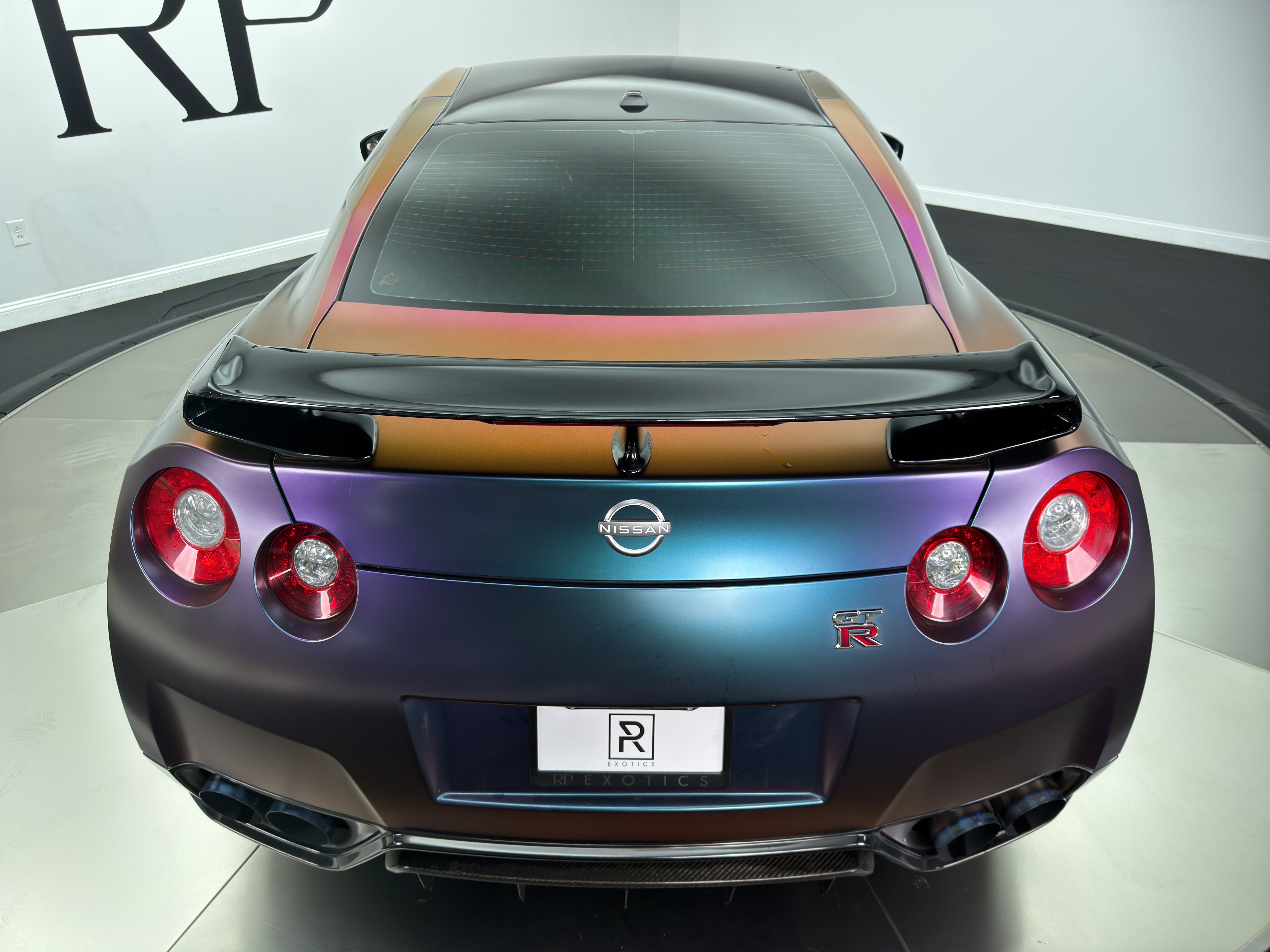 Used 2013 Nissan GT-R Premium AWD/4WD image 11