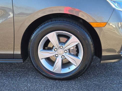 Used 2019 Honda Odyssey EX-L image 4