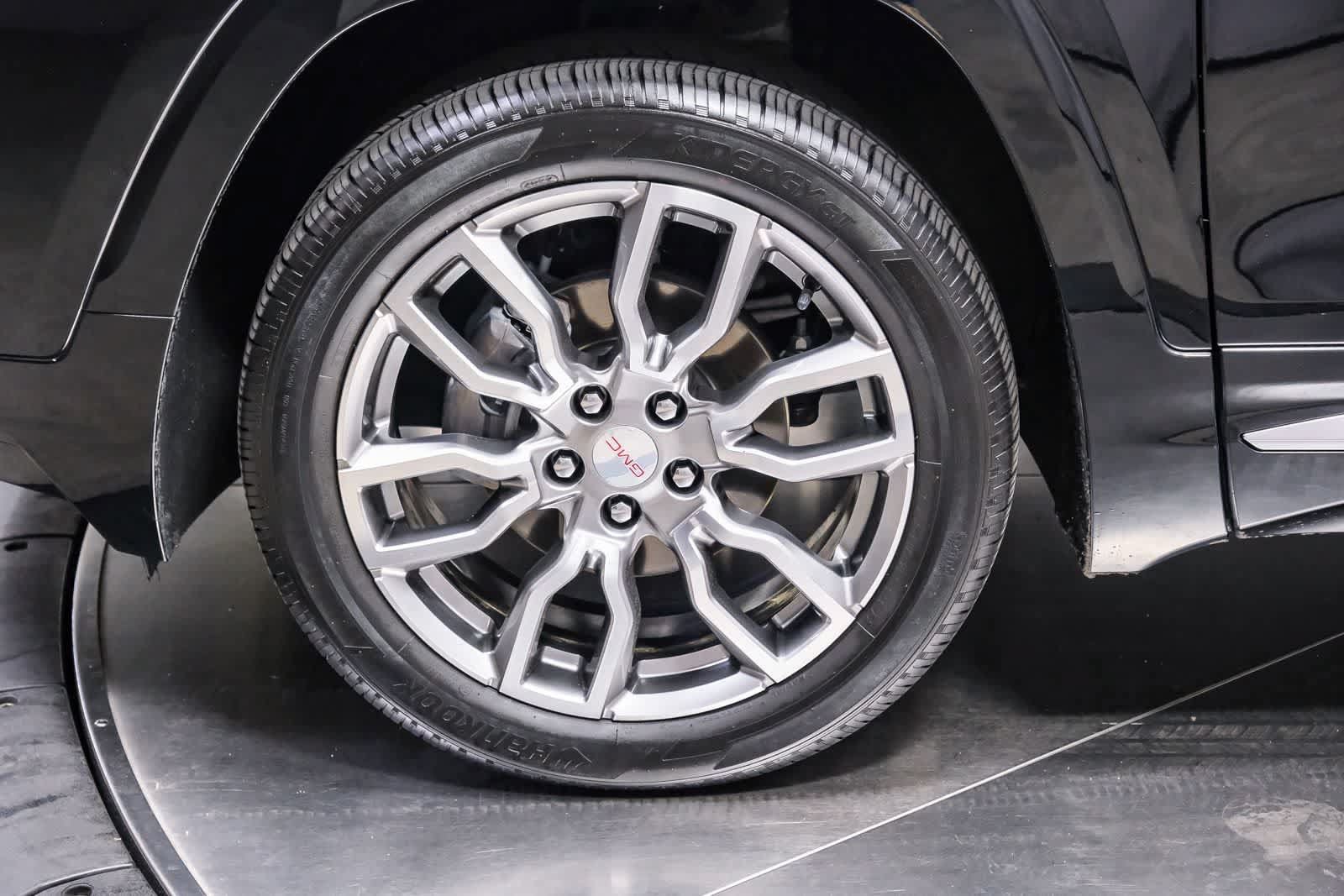 Used 2022 GMC Terrain Denali AWD/4WD image 9