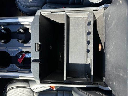 Used 2024 Ford F250 Platinum AWD/4WD image 16