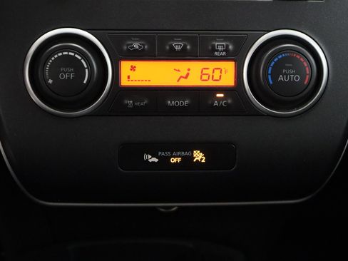 Used 2015 Nissan Leaf S w/ Charge Package FWD image 19