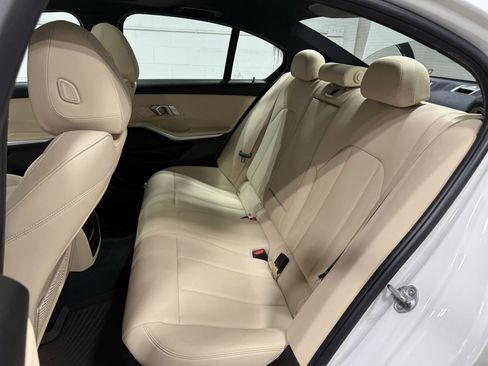 Used 2020 BMW 330i xDrive 330i xDrive w/ Convenience Package image 19