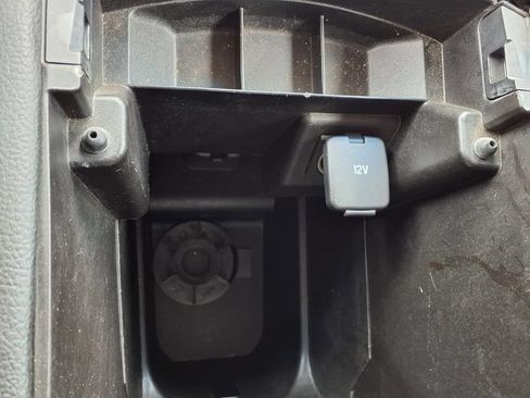 Used 2015 Ford Edge SEL FWD image 21