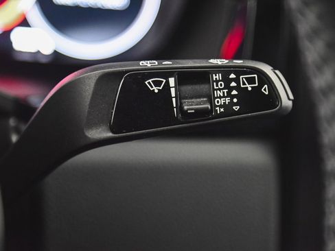 Used 2022 Porsche Cayenne Platinum Edition image 26