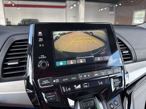 Used 2018 Honda Odyssey Elite image 5