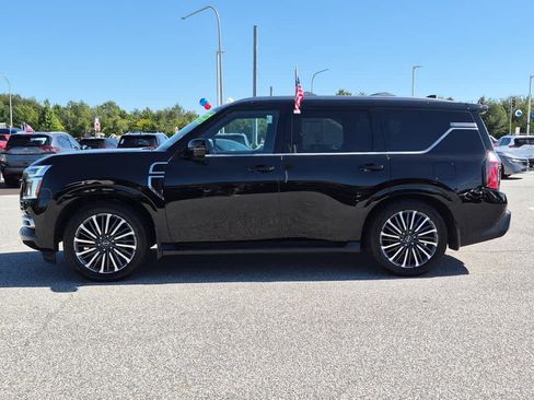 Used 2025 Nissan Armada Platinum Reserve AWD/4WD image 5