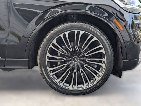Used 2022 Lincoln Aviator Black Label w/ Dynamic Handling Package image 12
