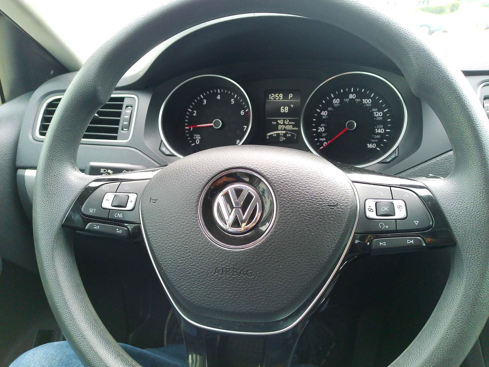 Used 2016 Volkswagen Jetta SE FWD image 7