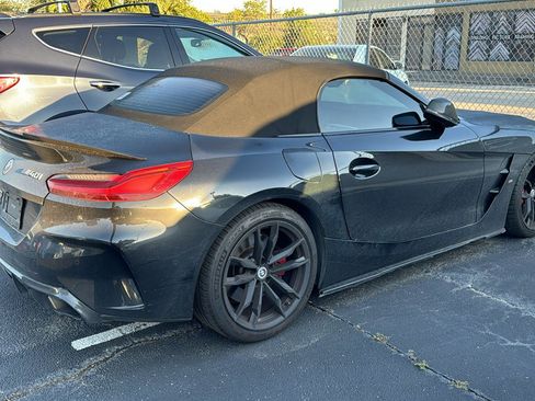 Used 2022 BMW Z4 M40i w/ Premium Package RWD image 3