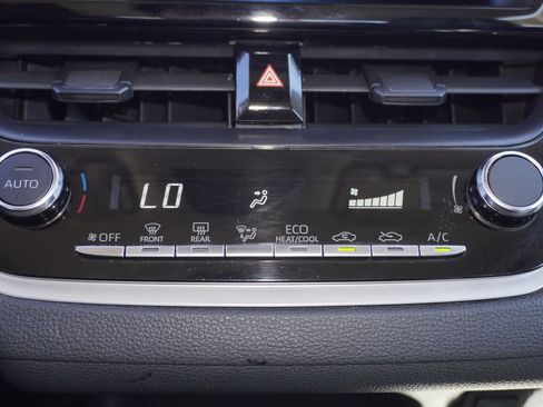 Certified 2024 Toyota Corolla LE FWD image 15