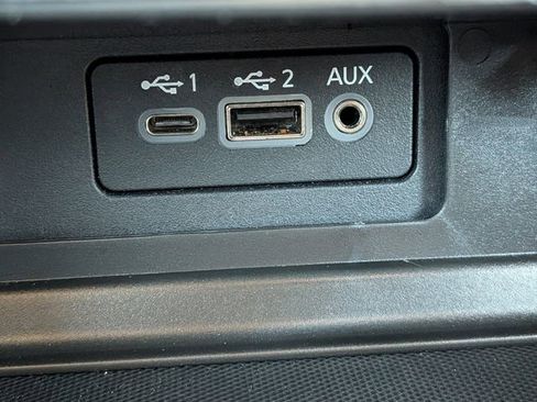 Certified 2022 Nissan Sentra SV w/ SV Premium Package image 19