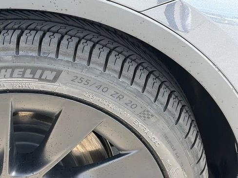 Used 2023 Tesla Model Y Long Range image 6