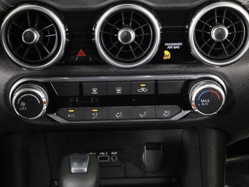 Certified 2022 Nissan Sentra SV FWD image 22