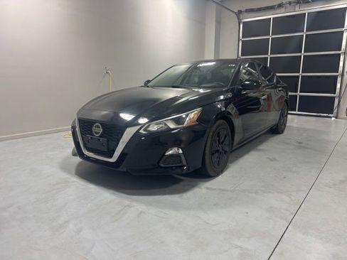 Used 2020 Nissan Altima 2.5 S FWD image 2